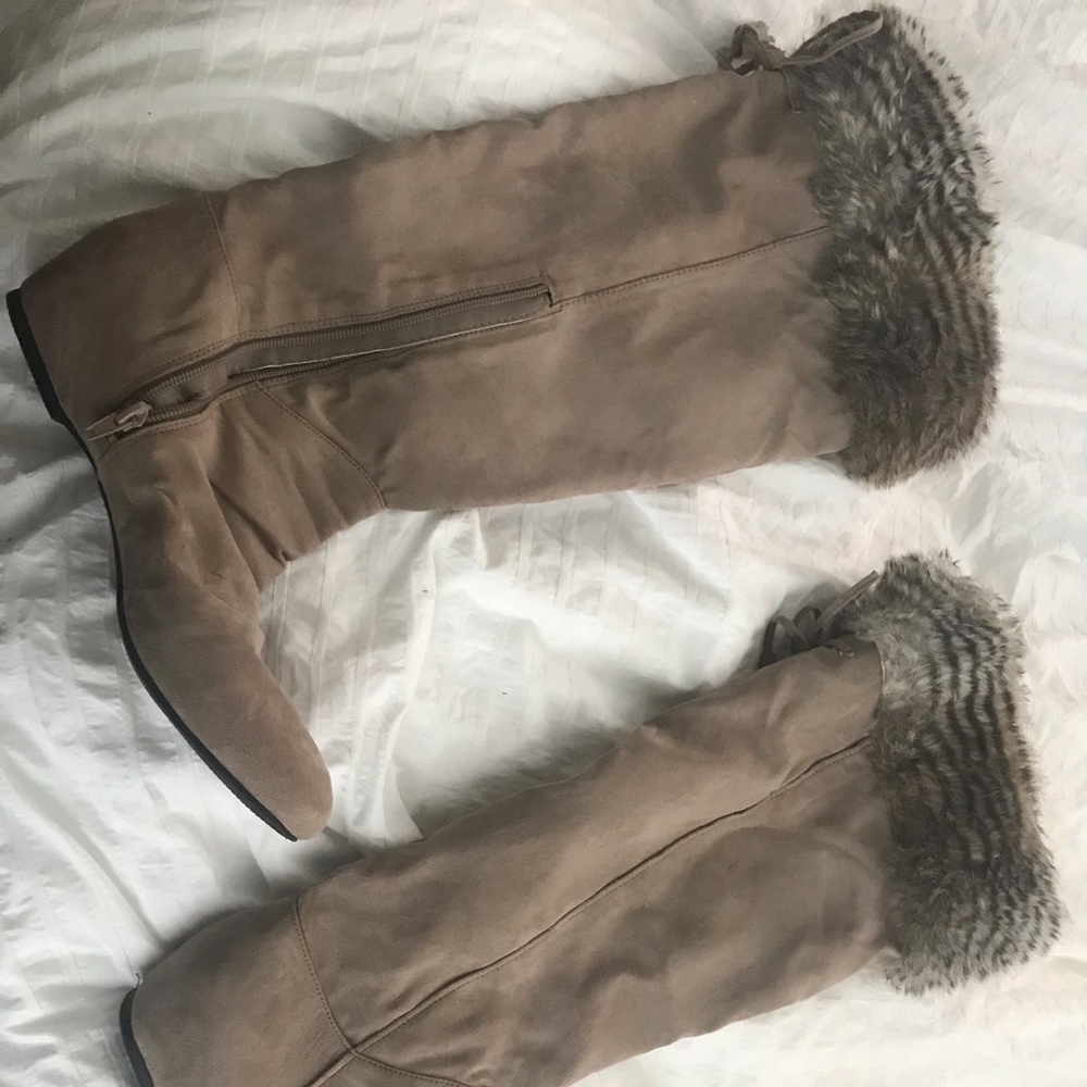 Knee high, tan, faux fur boots by Guess. Size 9